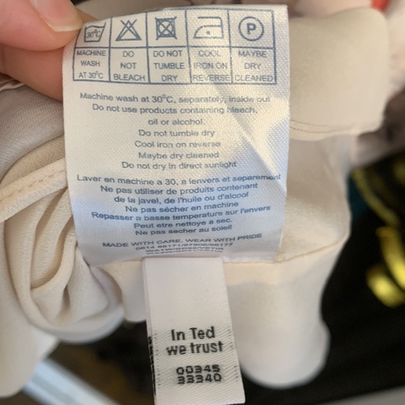 Ted Baker London beige floral Silk like dress with pockets - Picture 9 of 9